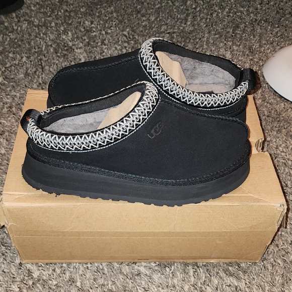 UGG Shoes - UGG Black Slip-On Shoes with Patterned Trim